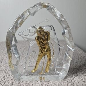 Elegant Nybro Gold Golf Art Sculpture